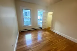 19 Banks St, Somerville, MA 02144 - Photo 11