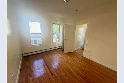 19 Banks St #1, Somerville, MA 02144 - Photo 15