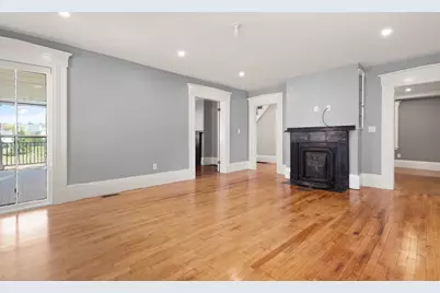 70 School St, Waltham, MA 02452 - Photo 9