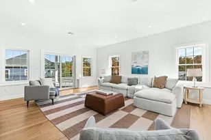 14 Liana St, Woburn, MA 01801 - Photo 33