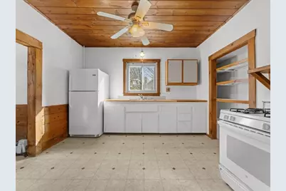 91 Maplewood Ave, Marlborough, MA 01752 - Photo 5