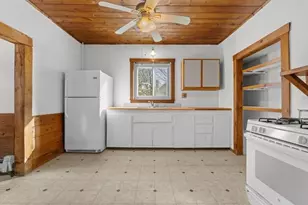 91 Maplewood Ave, Marlborough, MA 01752 - Photo 5