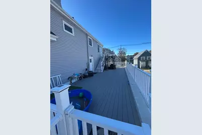 431-433 Chatham, Lynn, MA 01902 - Photo 5