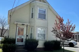 15 Green St, Reading, MA 01867 - Photo 1