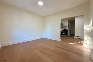 29 Astoria St, Boston, MA 02126 - Photo 5