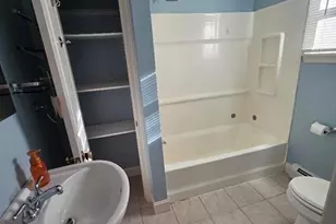 1066 Bedford St, Fall River, MA 02720 - Photo 13