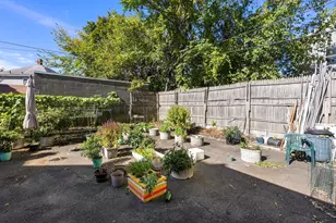 8 Wilmont St, Springfield, MA 01108 - Photo 29