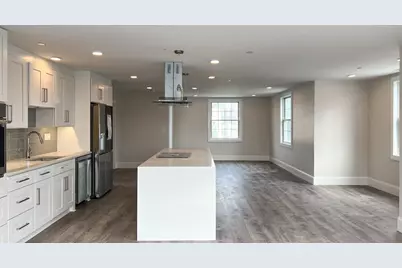 131 Cambridge St #A, Burlington, MA 01803 - Photo 5