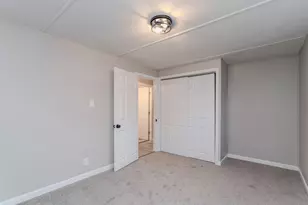 111 Malibu Dr, Springfield, MA 01128 - Photo 13