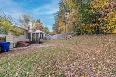 111 Malibu Dr, Springfield, MA 01128 - Photo 25