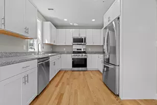 7 Gorham 10, Chelmsford, MA 01824 - Photo 1