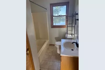 61 Glenmore Street, Springfield, MA 01129 - Photo 9