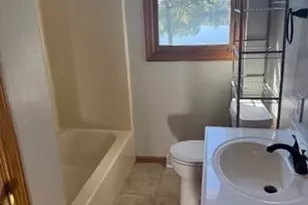 61 Glenmore St, Springfield, MA 01129 - Photo 9