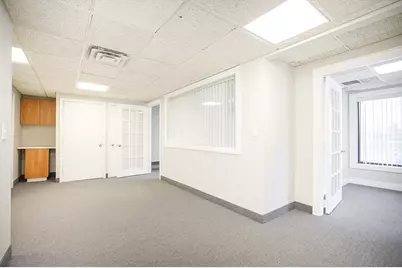 733 Memorial Avenue, West Springfield, MA 01089 - Photo 7