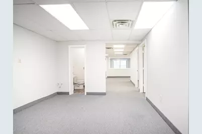 733 Memorial Avenue, West Springfield, MA 01089 - Photo 17