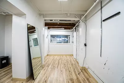 130B Lincoln St, Boston, MA 02111 - Photo 13