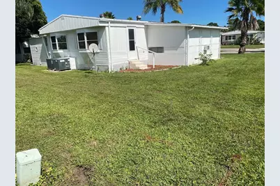 9 SE Valencia Lane, Port St. Lucie, FL 34952 - Photo 5