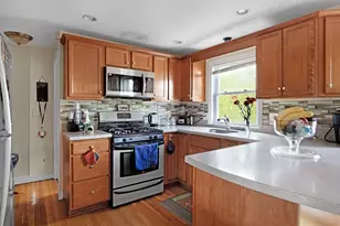 26 Moreland Ave, Dedham, MA 02026 - Photo 5