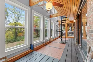 36 Sunrise Ave, Leominster, MA 01453 - Photo 9