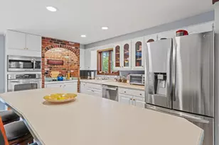 36 Sunrise Ave, Leominster, MA 01453 - Photo 11