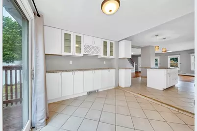 15 Sixth St, Leominster, MA 01453 - Photo 9