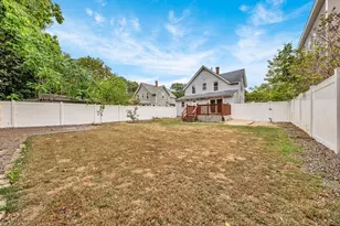 15 6th St, Leominster, MA 01453 - Photo 19