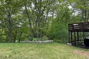 15 Curlew St, Boston, MA 02132 - Photo 23