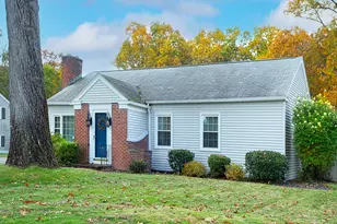 54 S Shore Dr, Springfield, MA 01118 - Photo 3