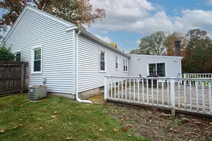 54 S Shore Dr, Springfield, MA 01118 - Photo 7