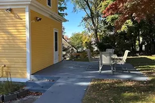 36 Jasper St, Saugus, MA 01906 - Photo 5