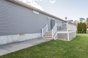 37 Bluejay St, Tiverton, RI 02878 - Photo 23
