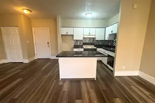 140 Chestnut St, Springfield, MA 01103 - Photo 3