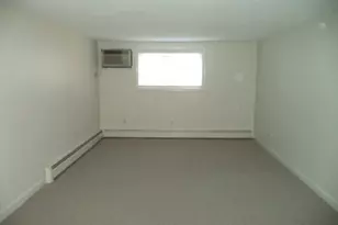 3 Pembroke Dr, Derry, NH 03038 - Photo 3