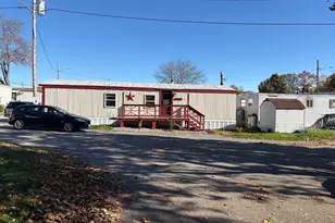 557 SW Cutoff, Worcester, MA 01607 - Photo 3