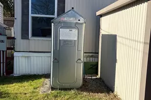 557 SW Cutoff, Worcester, MA 01607 - Photo 17