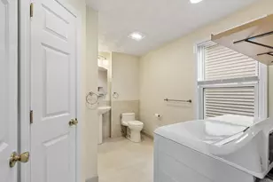 17 Parker St, Malden, MA 02148 - Photo 9