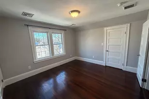 26 Bradfield Ave, Boston, MA 02131 - Photo 5