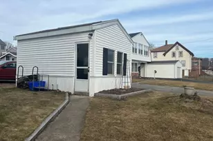 79 West St, Milford, MA 01757 - Photo 23