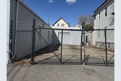 31 Scott St, New Bedford, MA 02744 - Photo 15