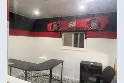 31 Scott St, New Bedford, MA 02744 - Photo 5