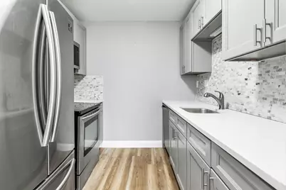 80 Wingate St #2F, Haverhill, MA 01832 - Photo 13