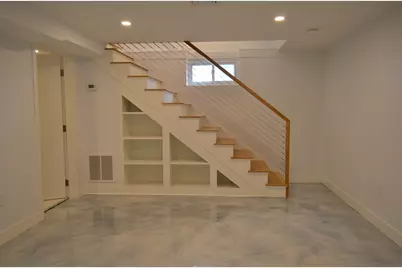 10 Gloucester Ave #B, Gloucester, MA 01930 - Photo 3