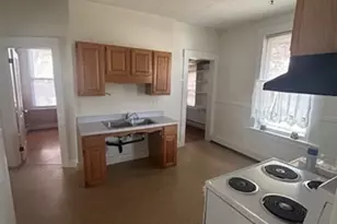316 Davis St, Greenfield, MA 01301 - Photo 5