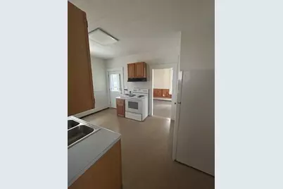 316 Davis St, Greenfield, MA 01301 - Photo 3