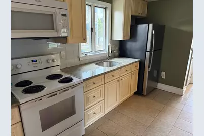 128 Boston St #4, Salem, MA 01970 - Photo 5