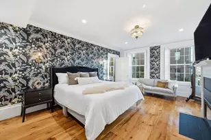 45 Pleasant St, Marblehead, MA 01945 - Photo 25