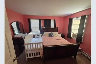 32 Crowell St, Boston, MA 02124 - Photo 13