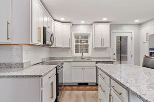 91 Valley Rd, Lunenburg, MA 01462 - Photo 13