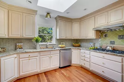 47 Tiffany Drive, Oak Bluffs, MA 02557 - Photo 21