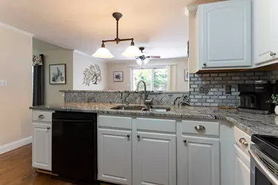 11 Coldspring Dr #B, Sutton, MA 01590 - Photo 7